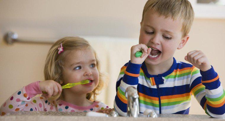 Çocuklarda Koyu Diş Eti Nedir?