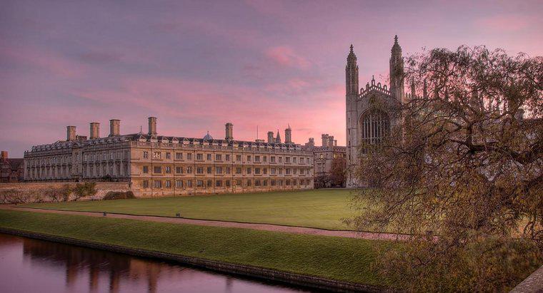 Cambridge, İngiltere için posta kodu nedir?