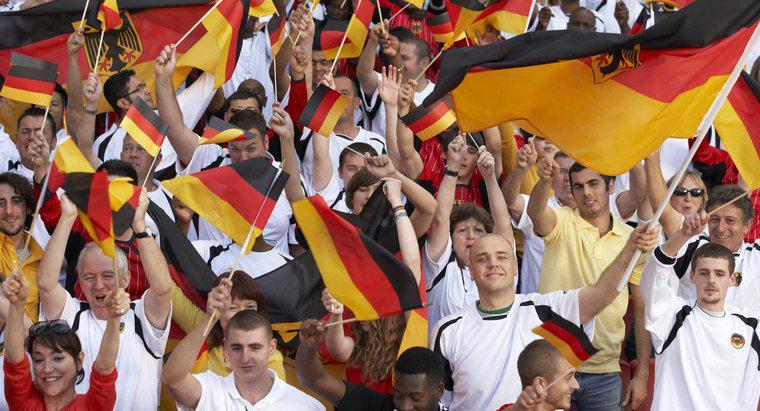 Alman bayrağının renkleri neyi temsil ediyor?