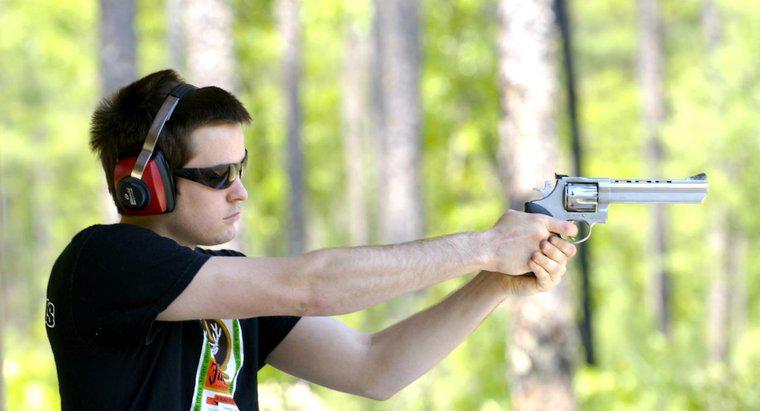 .357 Magnum Revolver kim yapar?