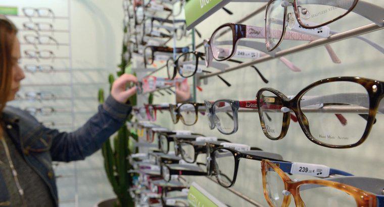 Gözlük Çerçevelerini Nasıl Seçersiniz?