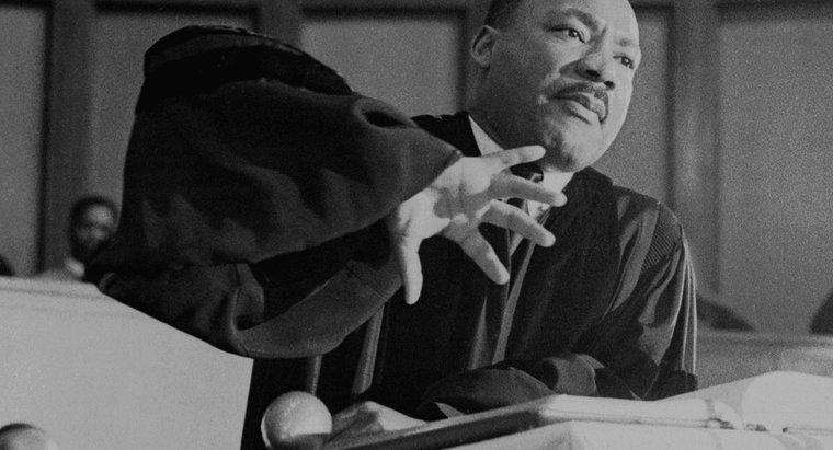 Martin Luther King Jr. Nasıl Tanımlanabilir?