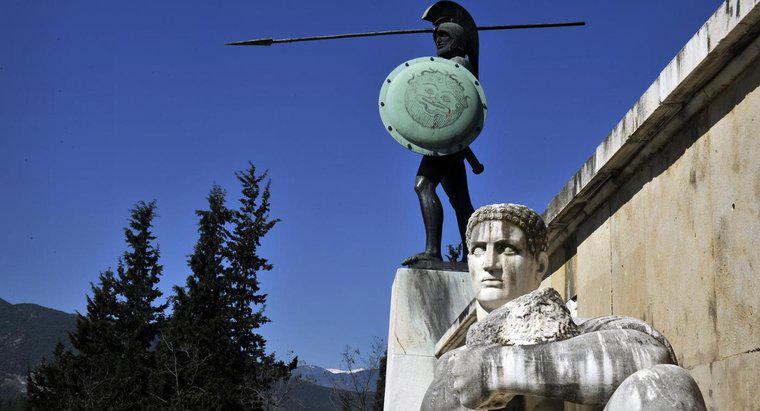 Sparta ve Atina arasındaki benzerlikler nelerdi?