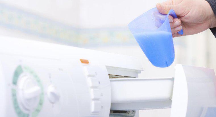 Çamaşır Deterjanını ve Yumuşatıcısını Çamaşır Makinesi'ne Aynı Anda Koyabilir misiniz?