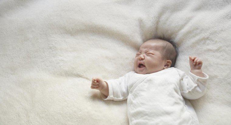 Bebekler Uyurken Neden Ağlıyor?