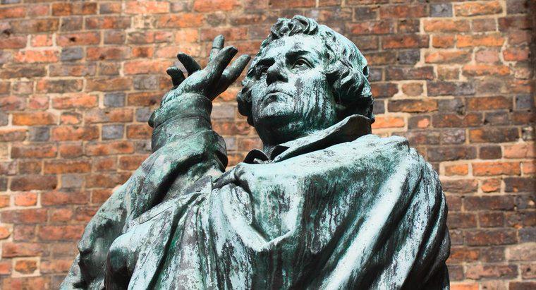 Martin Luther Neden "Doksan Beş Tez" yazdı?