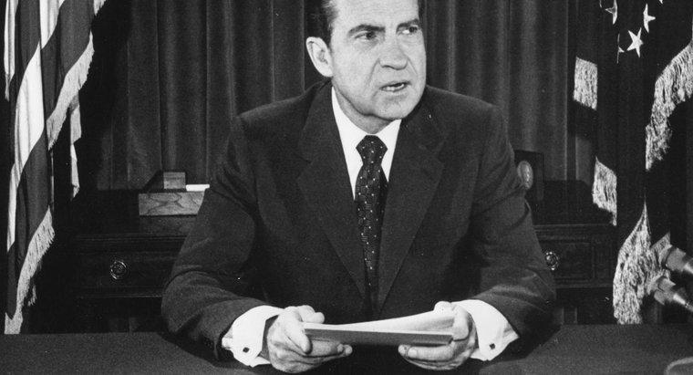 Richard Nixon Neden Kötü Bir Başkan Oldu?