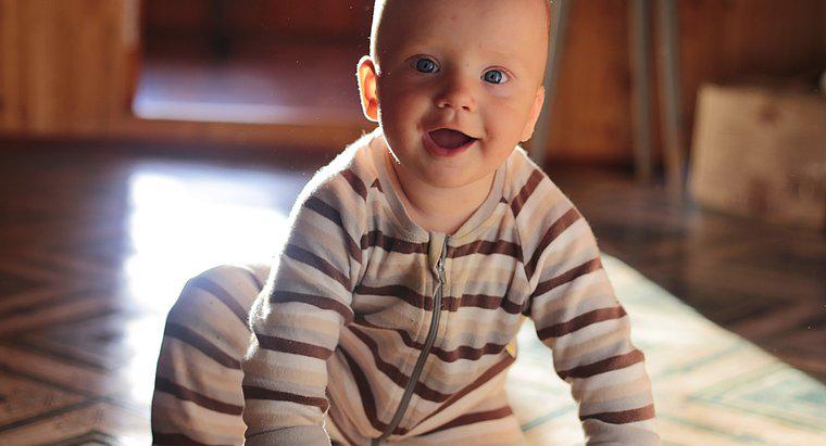 Bebekler Diş Çıkarmaya Ne Zaman Başlar ve Nasıl Yardım Edilir?