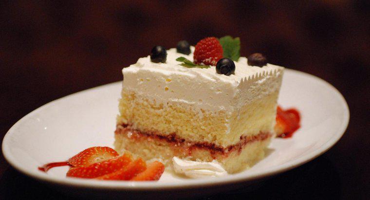 Tres Leches Cake için bazı iyi tarifler nelerdir?