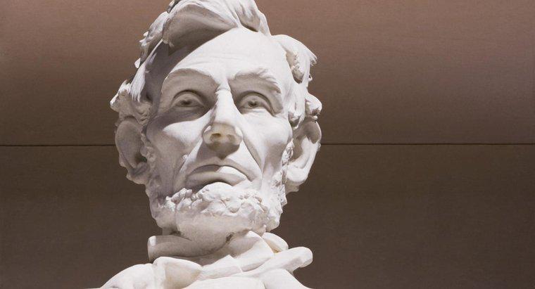 Abraham Lincoln'ün Gözleri Neydi?