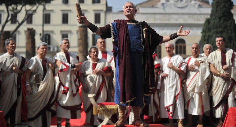 "Julius Caesar" daki Bazı Simil Örnekleri Nelerdir?