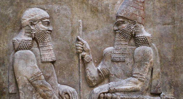 Antik Mezopotamya'da Kralların Rolü Neydi?