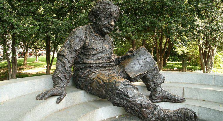 Albert Einstein Dünyayı Nasıl Değiştirdi?