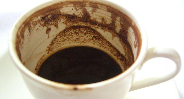 Eski Kahve Lekelerini Halıdan Nasıl Çıkarırsınız?