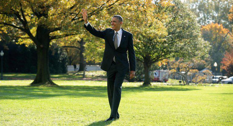 Barack Obama ne kadar uzun?