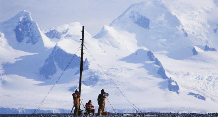 Bilim Adamları Antarktika'da Ne Tür Çalışmalar?