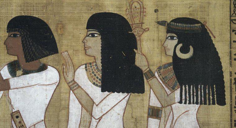 Mısırlılar Hangi Metalleri Tırnaklarını ve Ayak Tırnaklarını İle Kapladı?