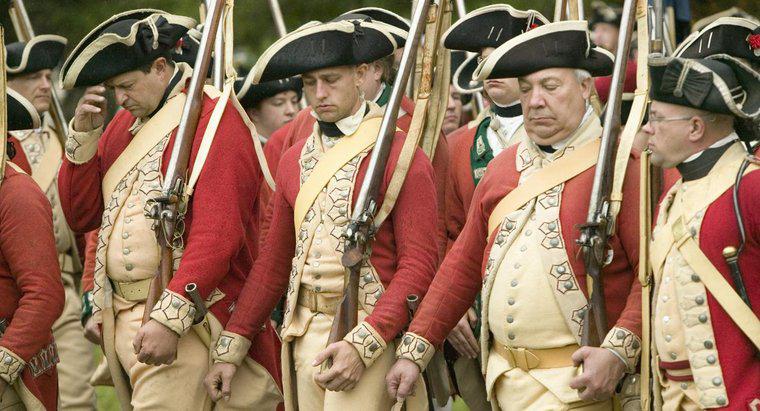 İngilizler neden Lexington ve Concord'a doğru yürüyorlardı?