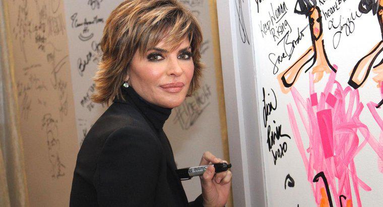 Lisa Rinna Saçını Nasıl Şekillendirir?