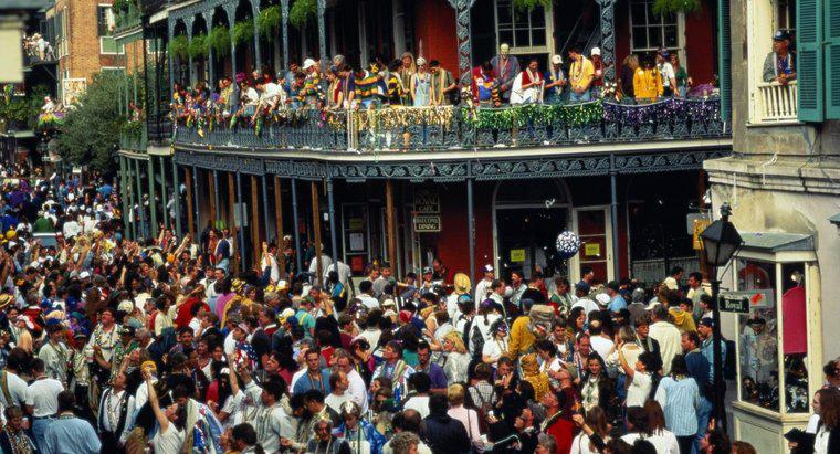 New Orleans'taki Mardi Gras'a kaç kişi katıldı?