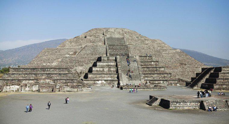 Aztek Uygarlığı ne zaman başladı?