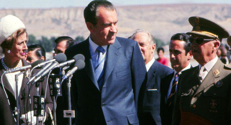 Richard Nixon Neden Kötü Bir Başkan Oldu?