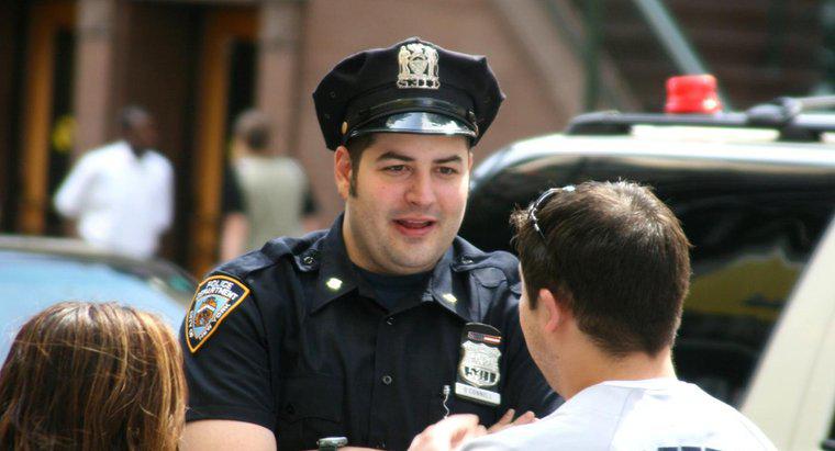 Bir polis memurunun ayağındaki boğaza ne diyorsunuz?