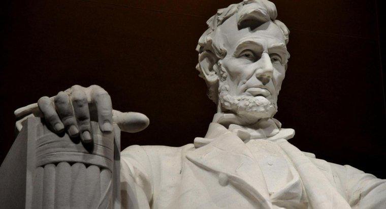 Abraham Lincoln hakkında bazı gerçekler nelerdir?