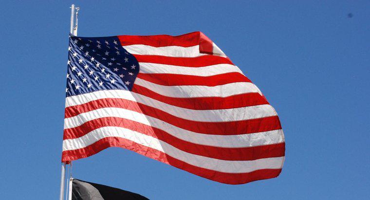 Amerikan Bayrağının Adı Nedir?