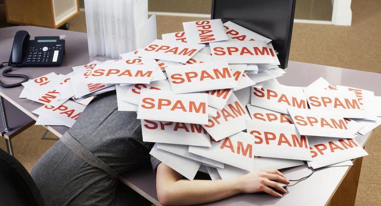 Birisine Spam Email Nasıl Gönderirsiniz?