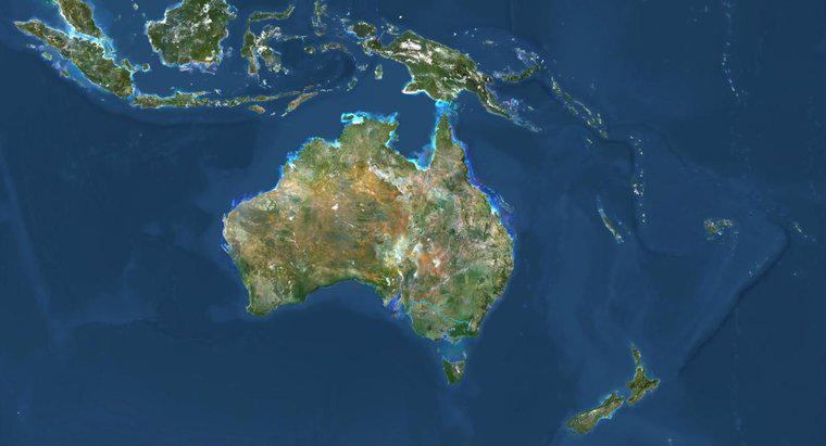 Yeni Zelanda, bir harita üzerinde Avustralya'ya göre nerede bulunur?
