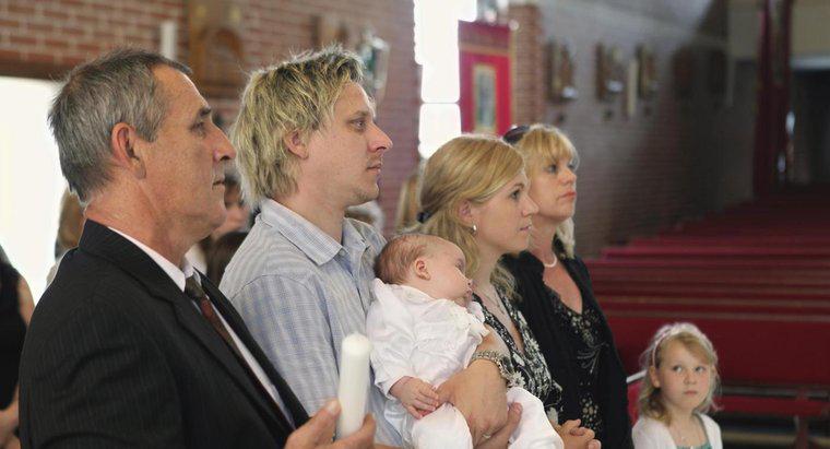 Bir çocuk kaç tane vaftiz babası olabilir