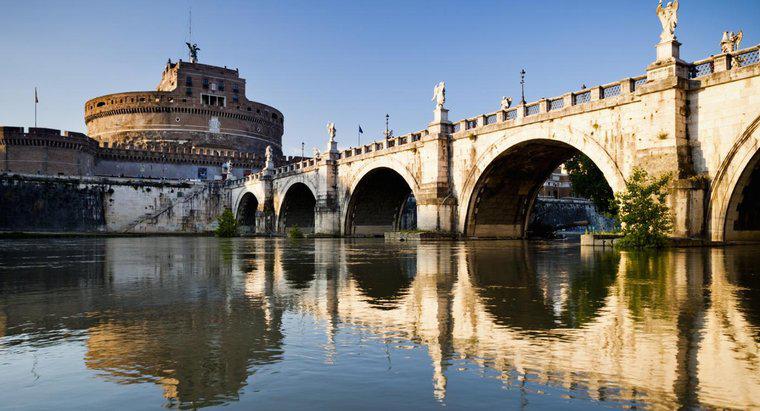 İtalya'daki Üç Ana Nehir Nedir?