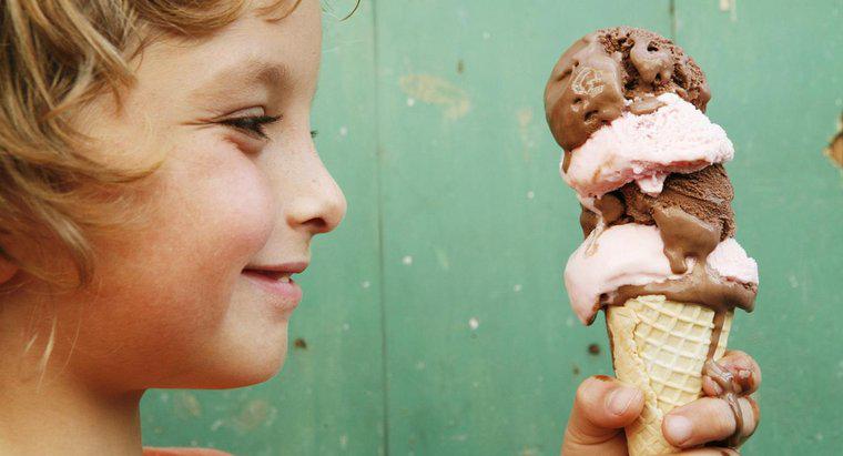 Yumuşak Servis ve Sert Dondurmalar Arasındaki Fark Nedir?